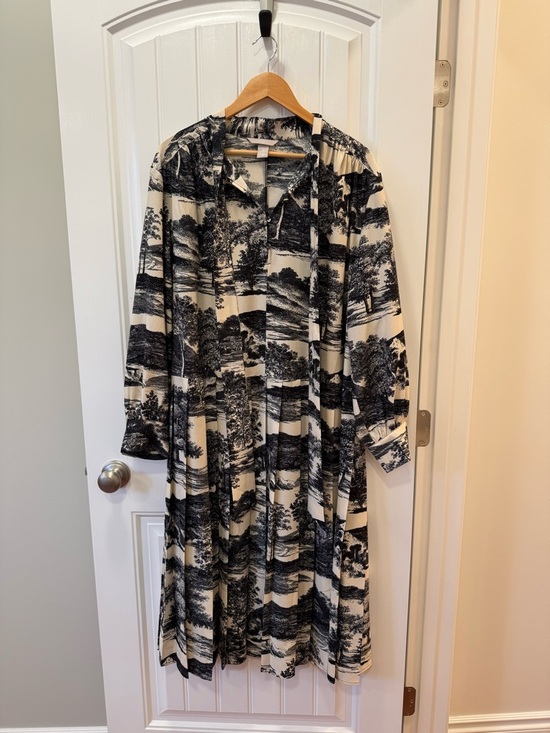 H&M Black and Cream Scenic Print Tie-Neck Midi Dress - Picture 6 of 12